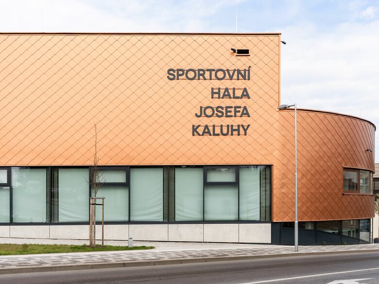 M 1994 - Sportovní hala Josefa Kaluhy M 1994 - Sportovní hala Josefa Kaluhy